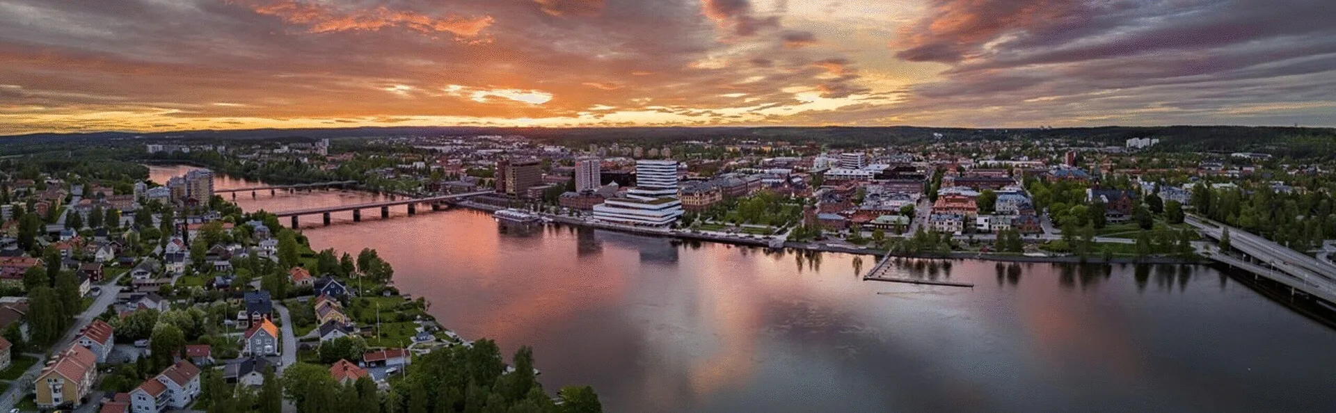 Utsikt över Umeå och Umeälven